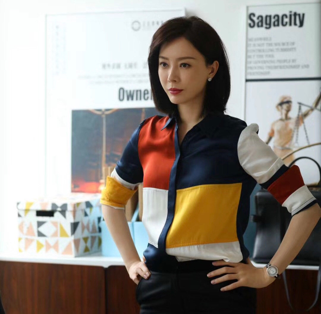 43岁的陈数为什么能多次美上热搜?练瑜伽的女人气质超美!