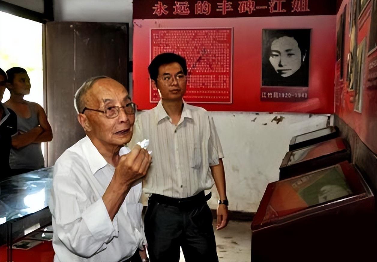 1949年11月27日下午,国民党特务为了掩盖罪证,一把火将渣滓洞监狱烧了