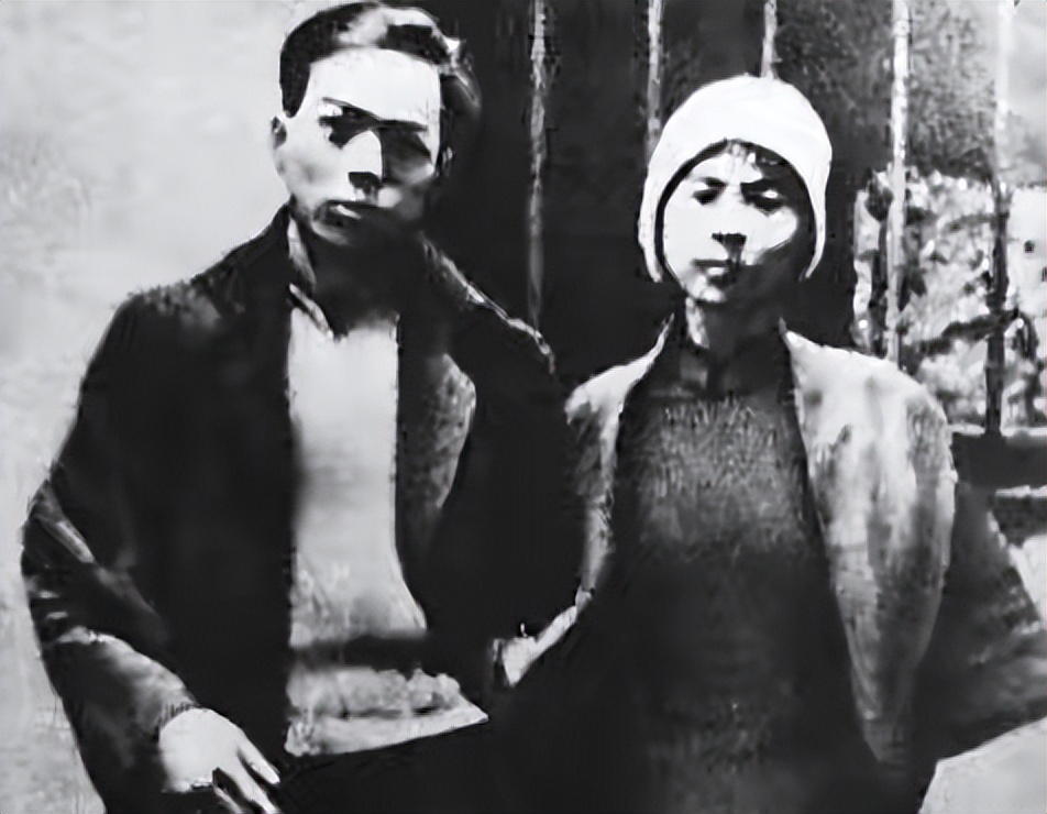 周文雍,陈铁军:刑场上的婚礼,敌人的枪声就是婚礼的礼炮