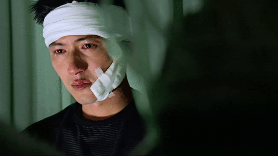 一部《证人》缔造7个影帝奖,那一年谢霆锋28岁,张家辉41岁