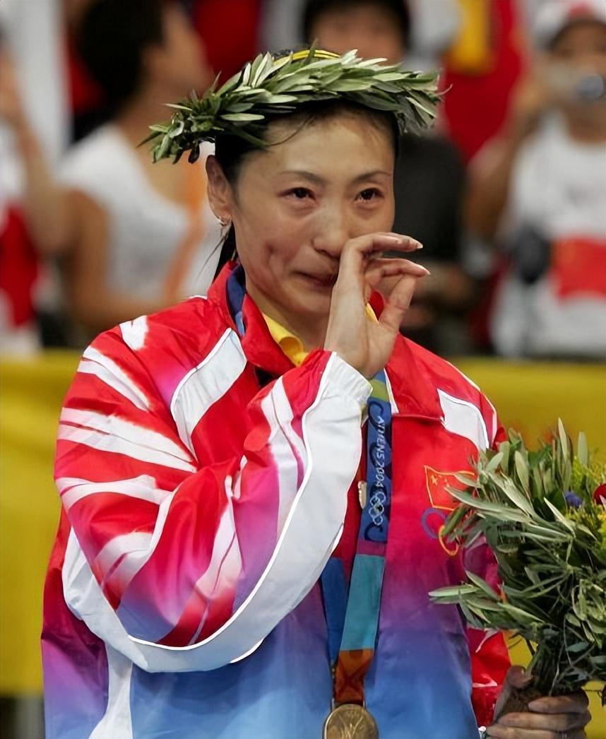 张宁:33岁再次夺得奥运冠军,怀着孩子率队夺冠,现在怎么样了?