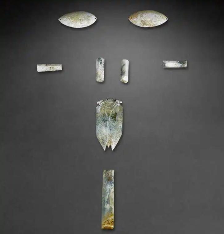 古代皇帝驾崩后,会用"九窍塞"封住九窍,这样做的目的是什么