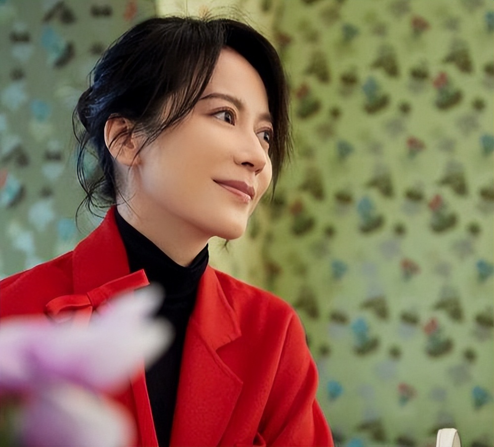 冻龄女神俞飞鸿:虽然没婚姻,但我有固定伴侣,女人不该只有爱情