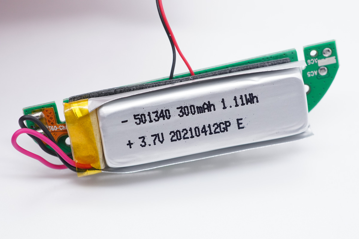 软包电池型号501340,额定电压3.7v,容量300mah,能量1.11wh.