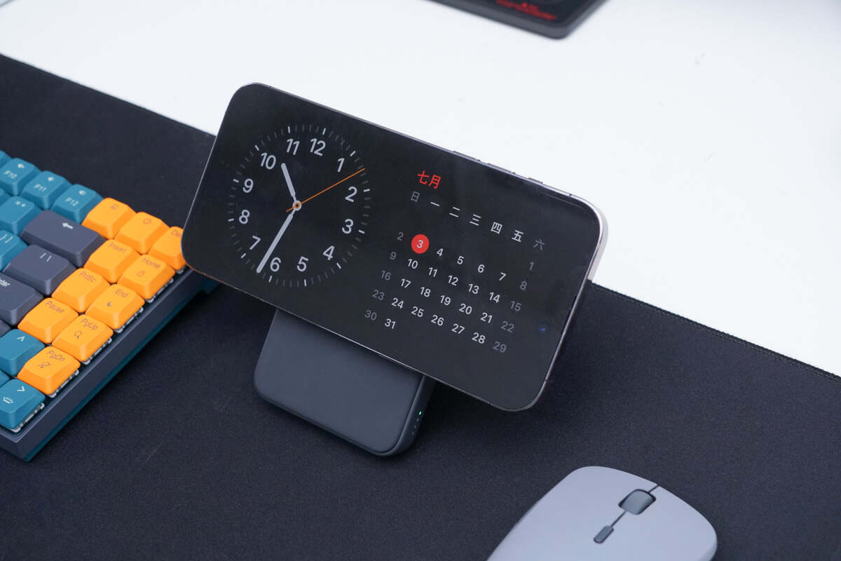 桌面精致"闹钟",iphone14 pro max 升级 ios17 待机模式体验