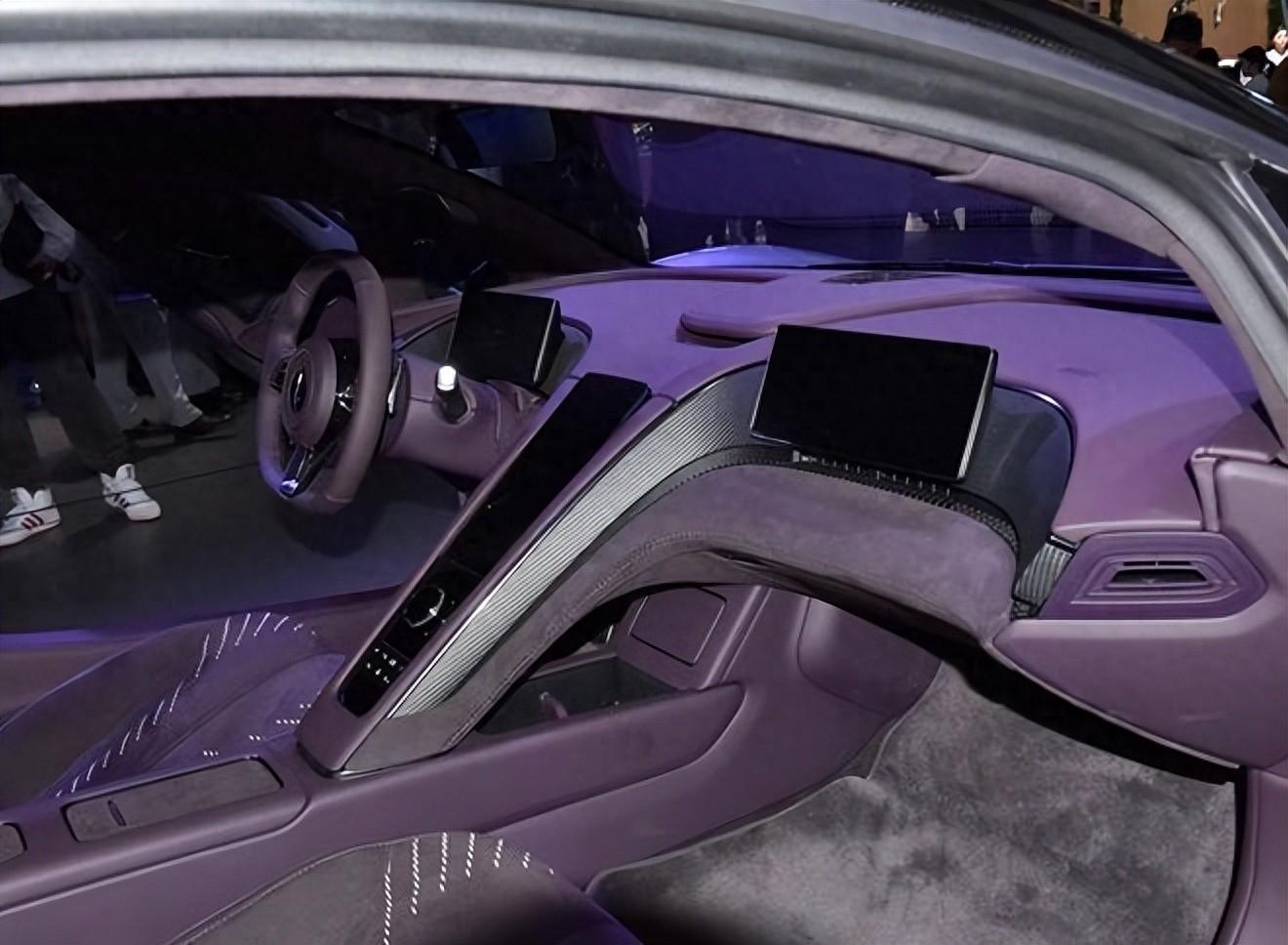 比亚迪超跑仰望u9内饰正式发布,科技与运动相融合