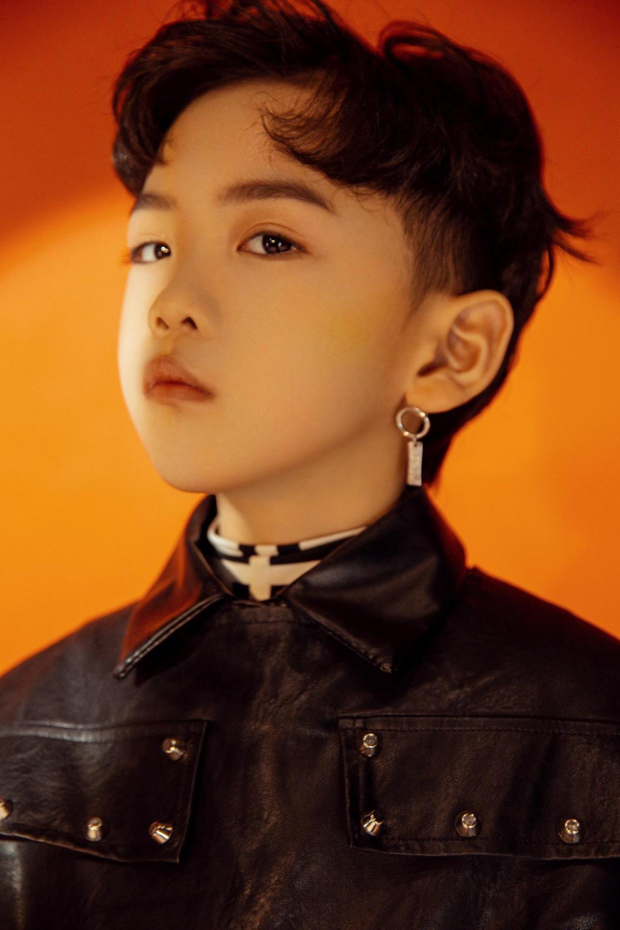 小超模叶俊杰荣获第二季完美大师全球总决赛童模组 全球人气亚军