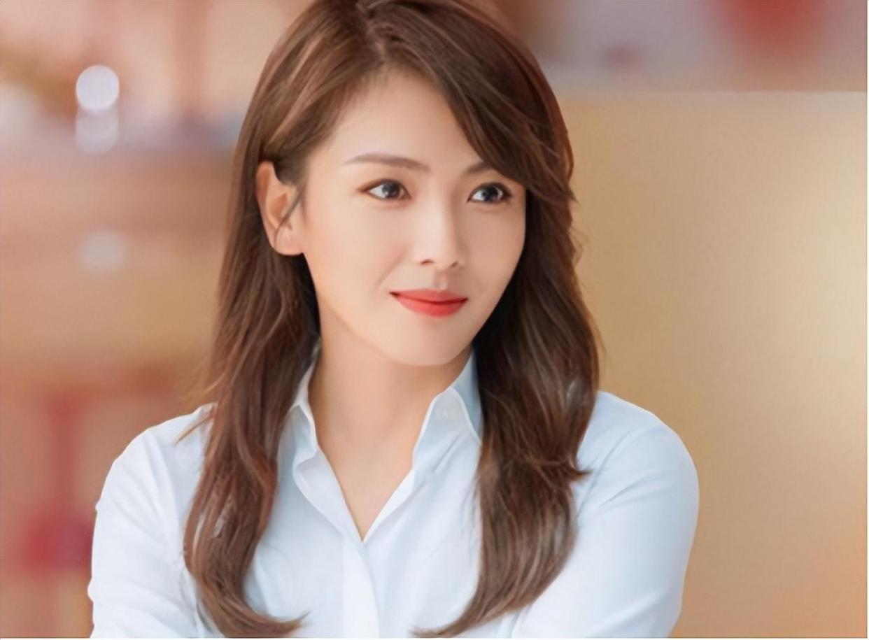 "国民媳妇"刘涛悄悄整容?撞脸张雨绮,和原来相比,像换了张脸