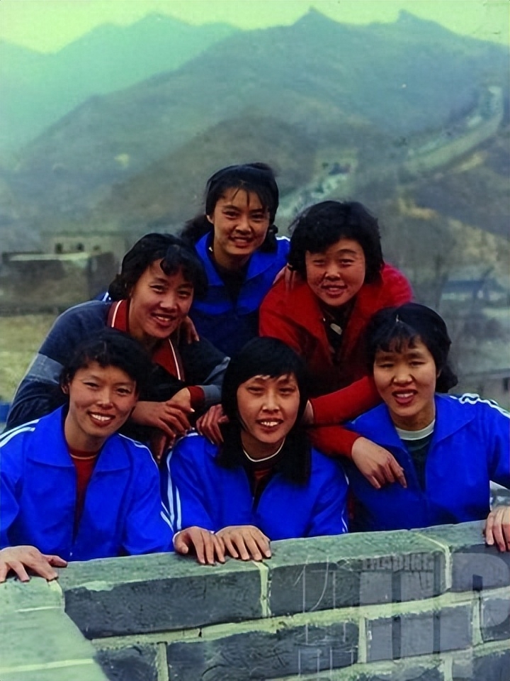 回顾13年陈招娣追悼会,袁伟民哭得伤心,郎平:我们来世