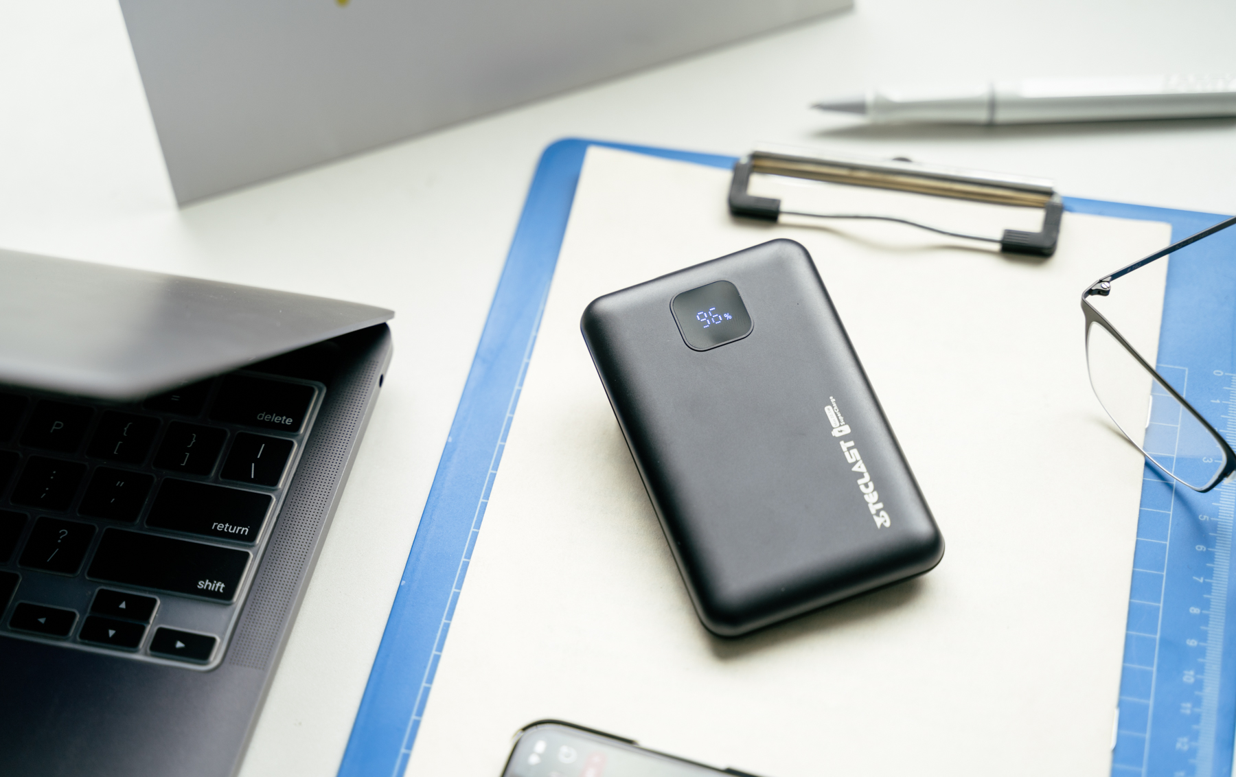 轻薄实用,台电x10 pro充电宝体验