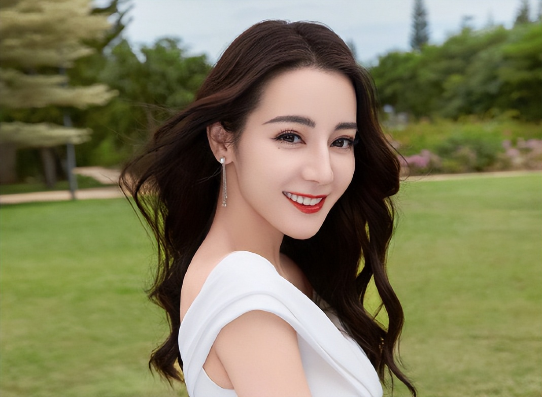 与迪丽热巴传绯闻,撕开了"陈世美"黄景瑜最后一层"遮羞布"