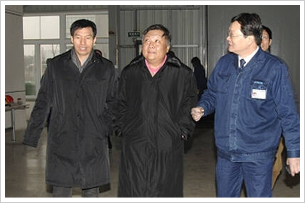 750亿!曾为汶川捐款1亿的神秘富豪,逆境大反转