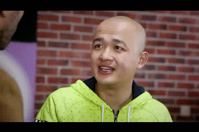 包贝尔找来"14个美女",翻拍韩国电影,却被网友骂"开花"