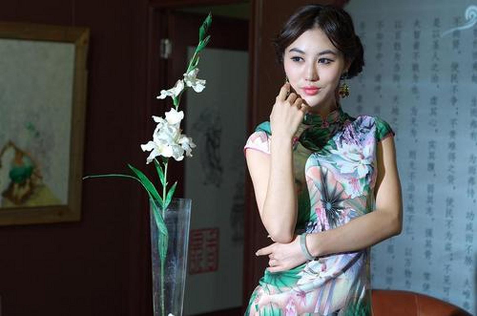 谁知,贾平凹却异常淡定,用一段话就把女大