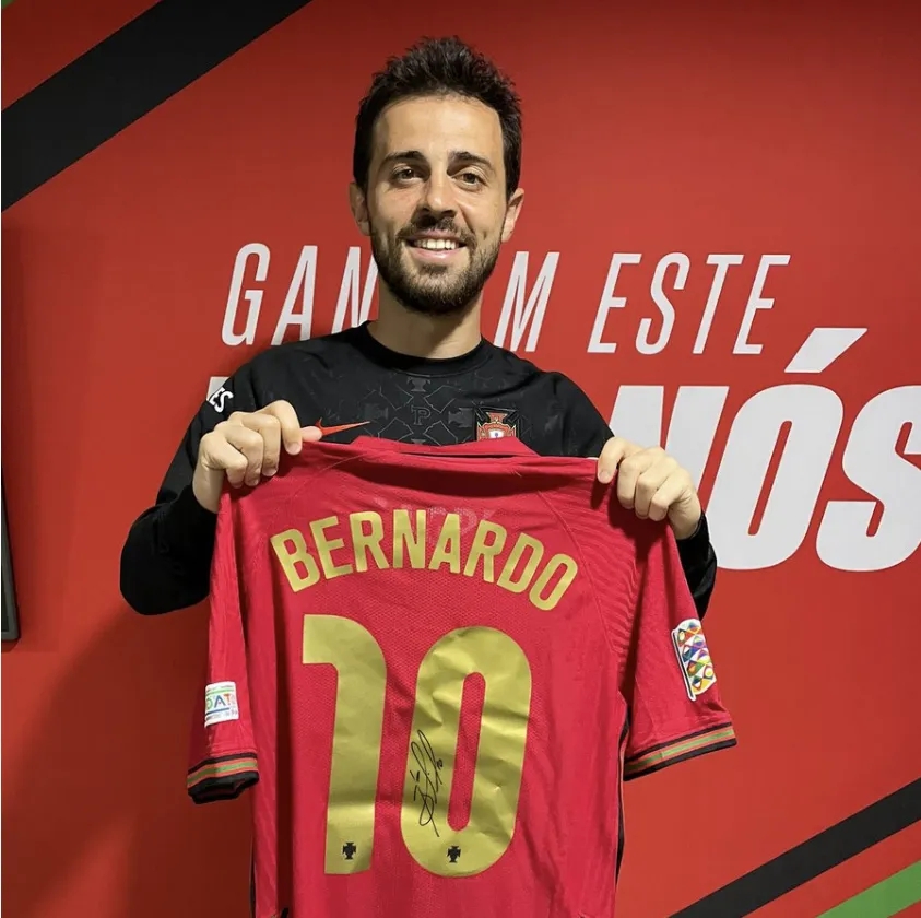 从c罗球衣背后的名字看他的那些小心思