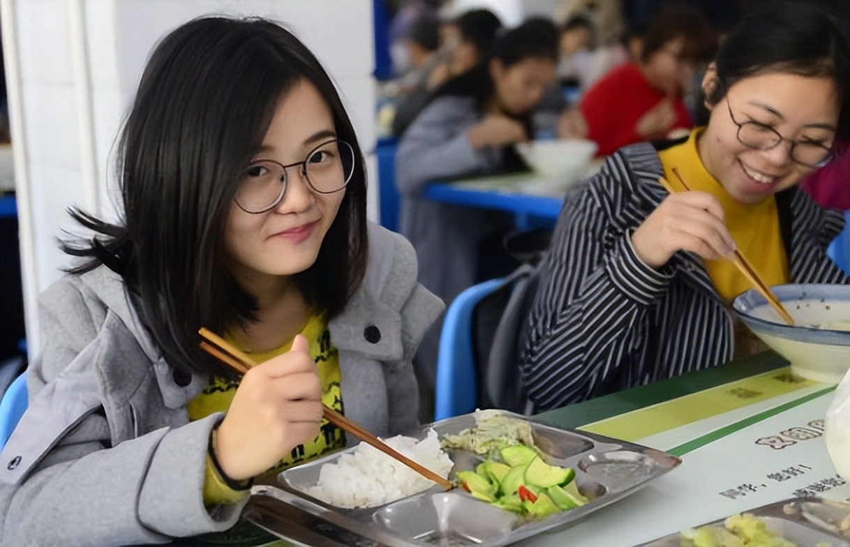 第九大菜系重现大学食堂