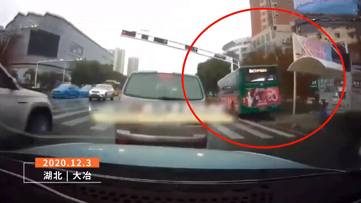 湖北发生一起事件,位于大冶市,场面惊险让人后怕