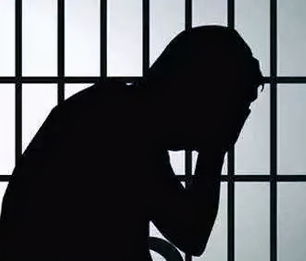 色字头上一把刀:连环奸杀狂元秋伏伏法记