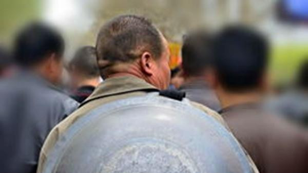 大案回顾|湖北"牛匪"谢先荣:偷警车,抢银行,最后死于乱枪