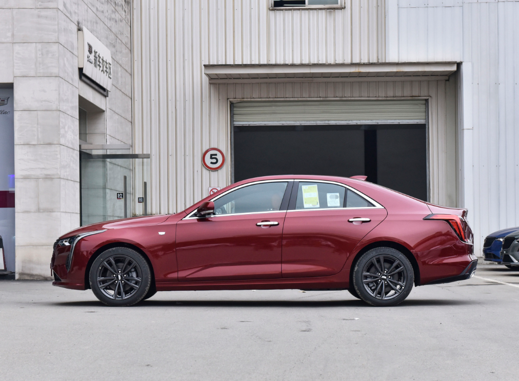 凯迪拉克下本了,b级车搭载1.5t 8at,7.9秒破百,降至18万多