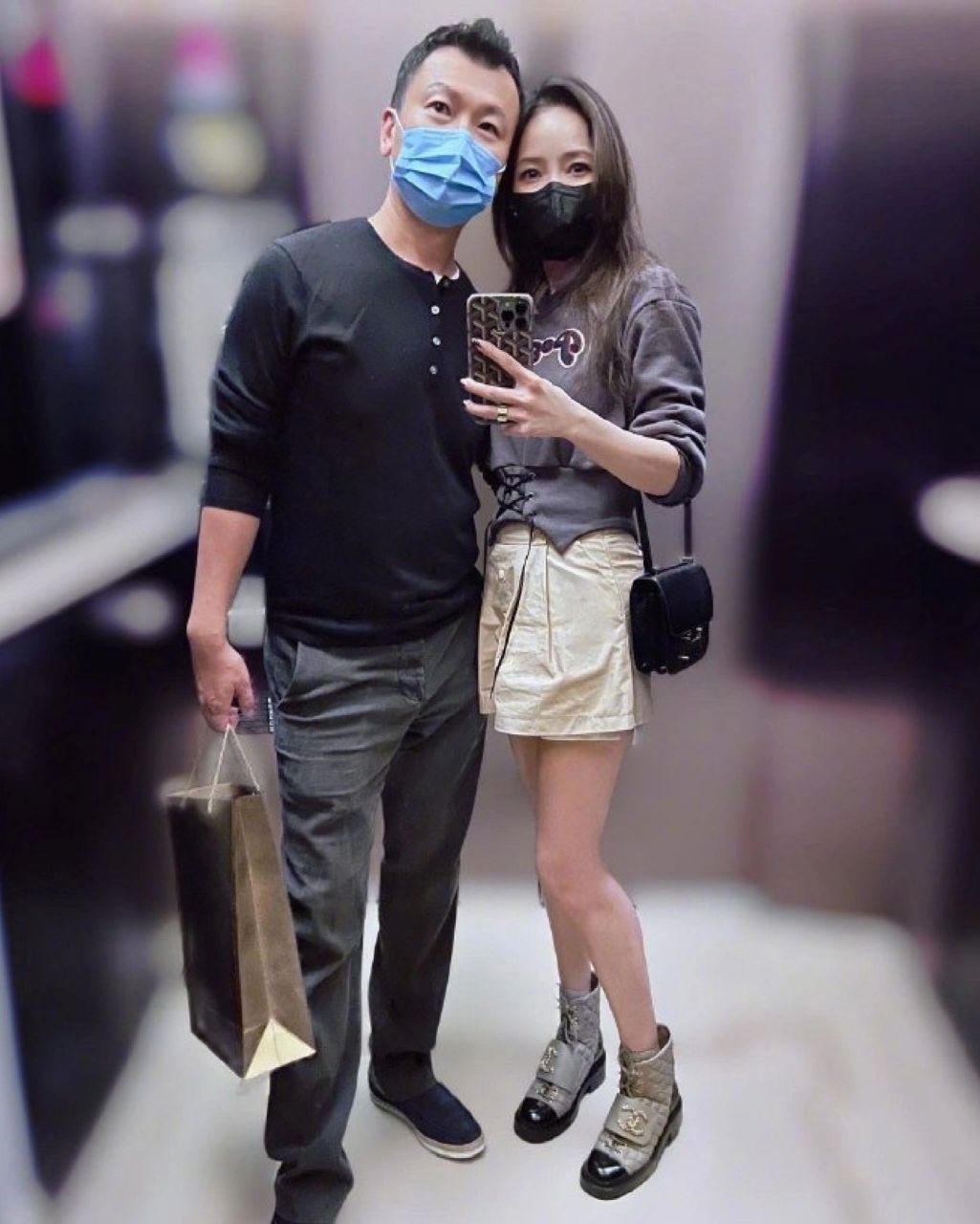 前几天是侯佩岑黄柏俊结婚12周年,侯佩岑一如既往的高情商,感谢老公