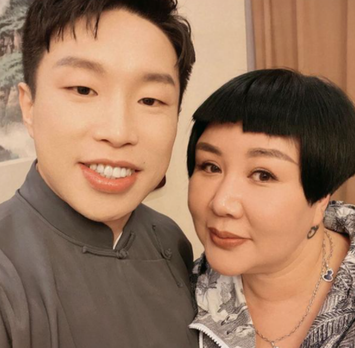 回顾王慧下嫁郭德纲手握德云社99股份把郭麒麟当亲生儿子