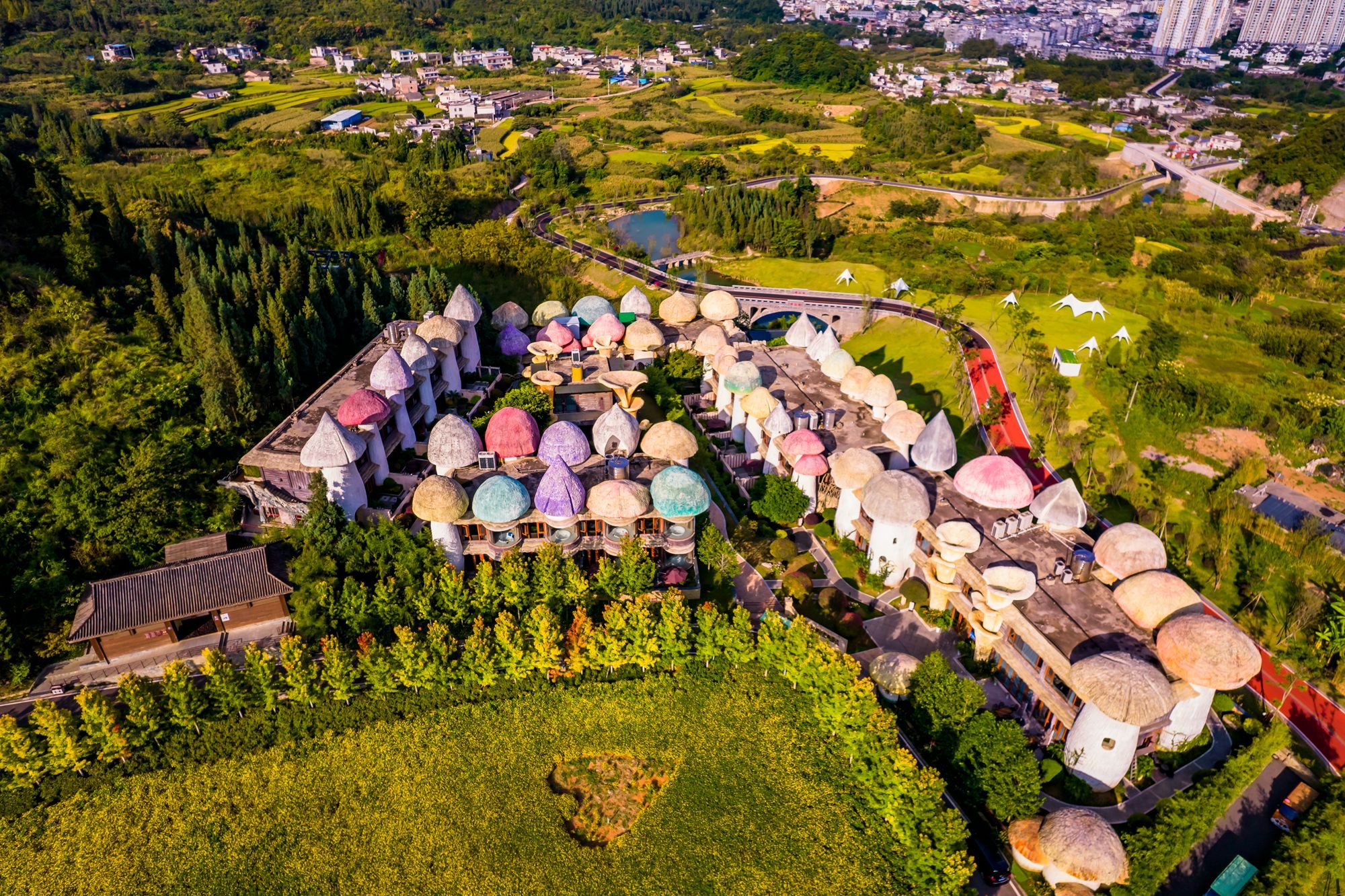 贵州兴义有一处贵州醇景区,温馨浪漫,被誉为"兴义人的后花园"