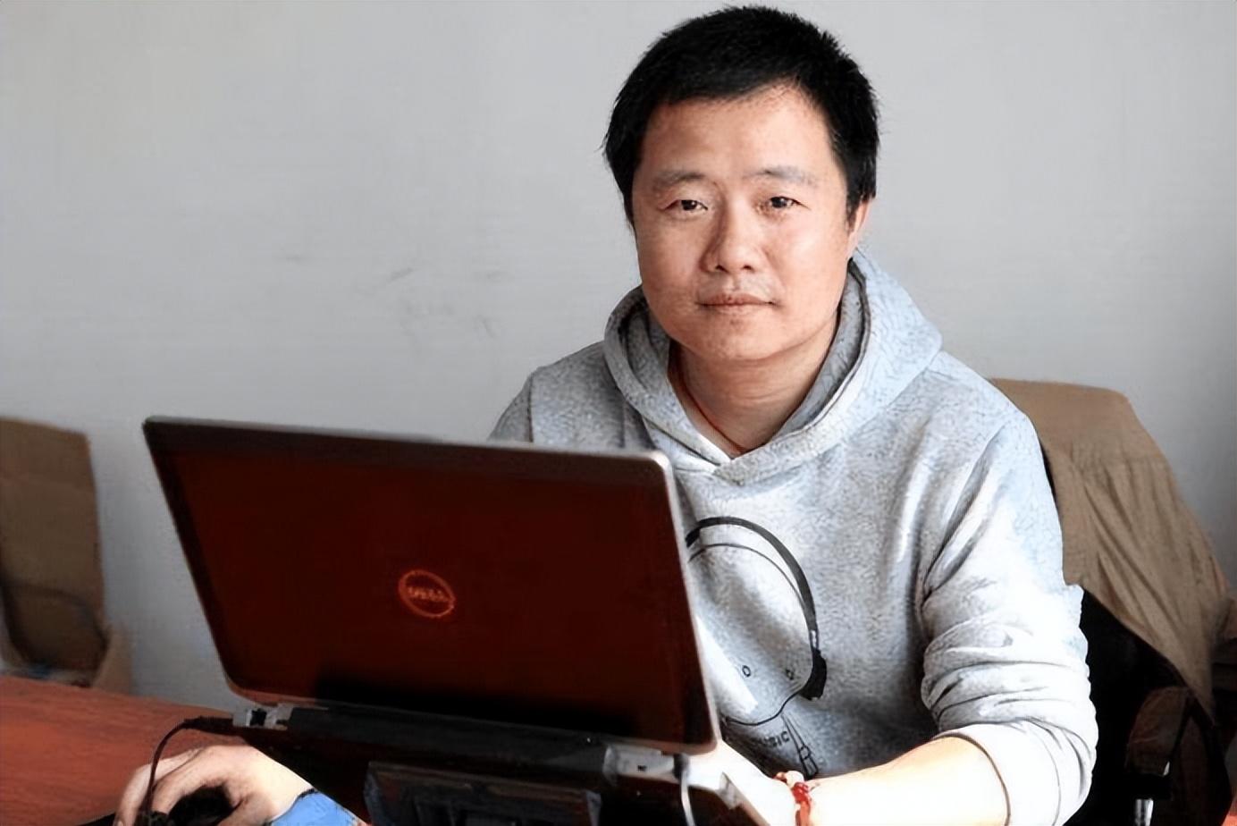 回顾"四川考霸"张非:3次考上北大清华,却被退学两次,现状如何