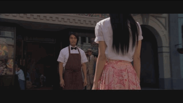 最终都以和平收尾,阿星回到小时候见义勇为的良善;而冒鼻涕泡的男孩