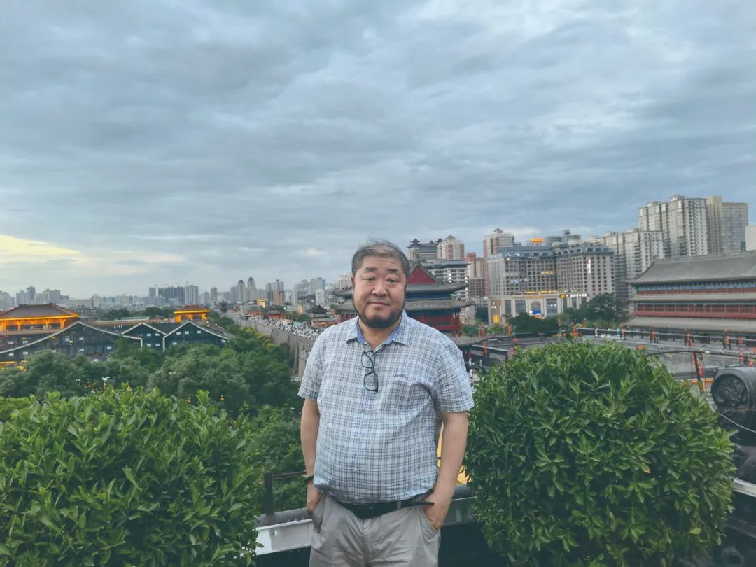 王春林:批评家作家之间未必非得"你死我活"