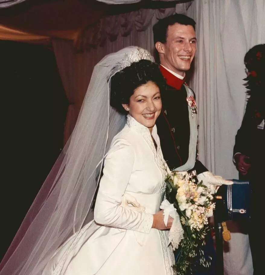 李然:第一个嫁入欧洲王室的中国姑娘,相貌普通,比文雅丽还传奇