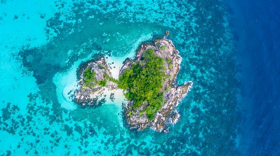 中国首个无人岛2868万元成交 新岛主登场