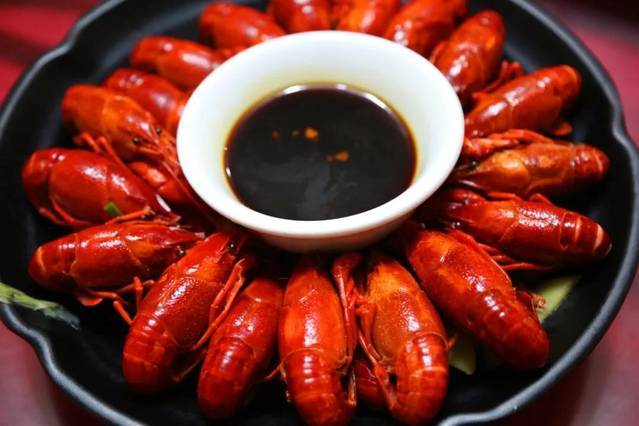 白水煮小龙虾:烹饪技巧与美味秘诀