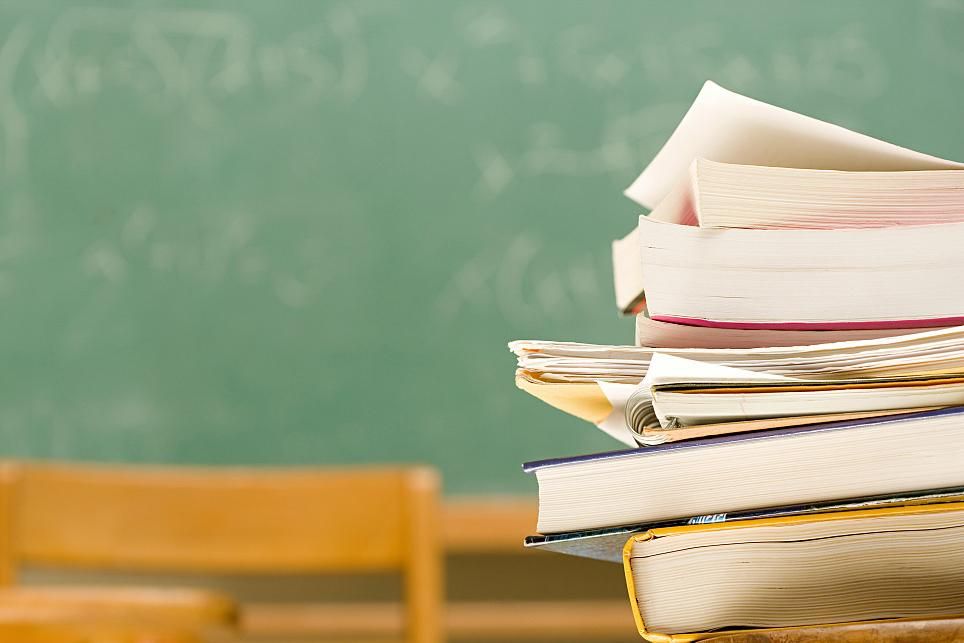 基层教师佟鑫海:辛勤园丁无悔付出,和"花朵"一起绽放