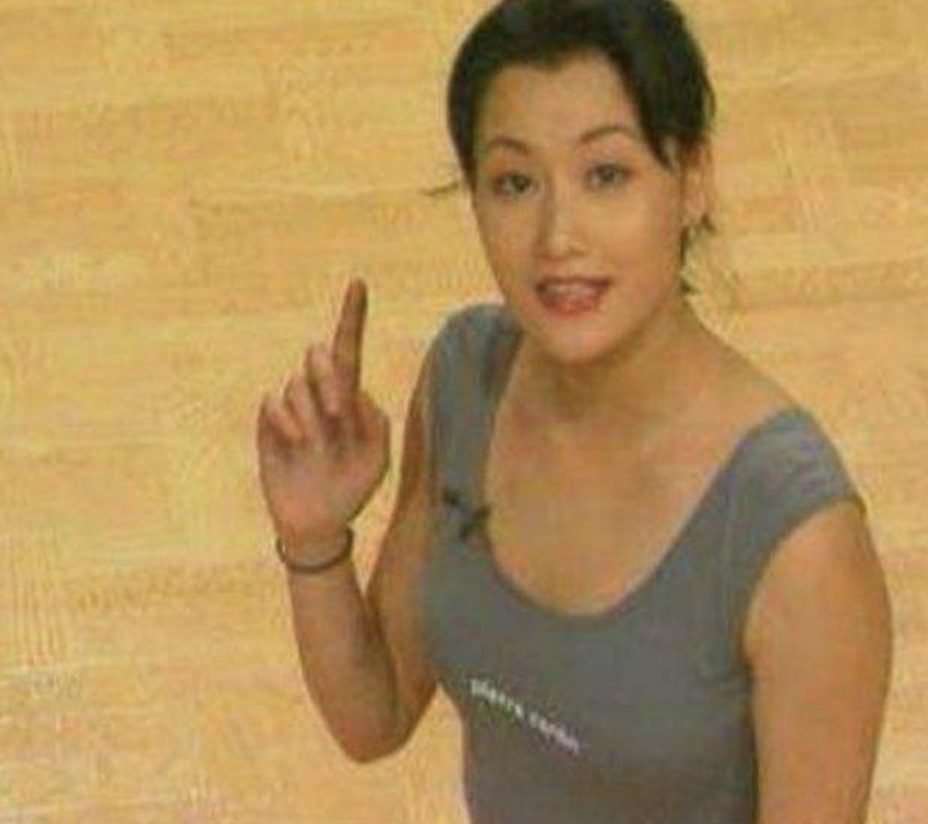 马华:中国首位健美操明星,90年代火遍全国,为何41岁英年早逝?