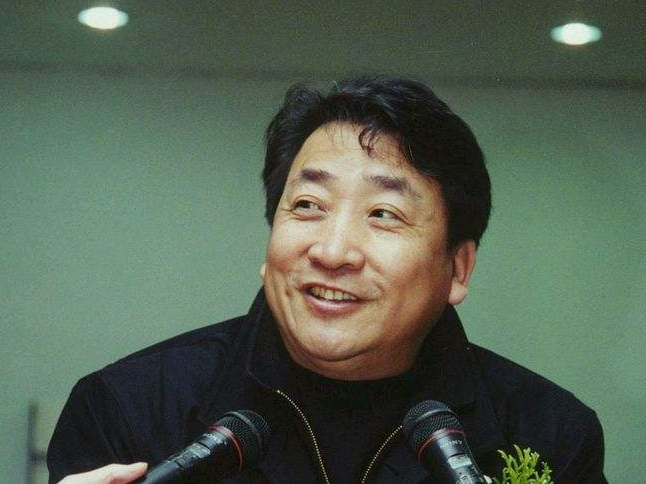 李静民感谢丈夫姜昆不当妻管严带回6岁男孩让我度过家庭危机