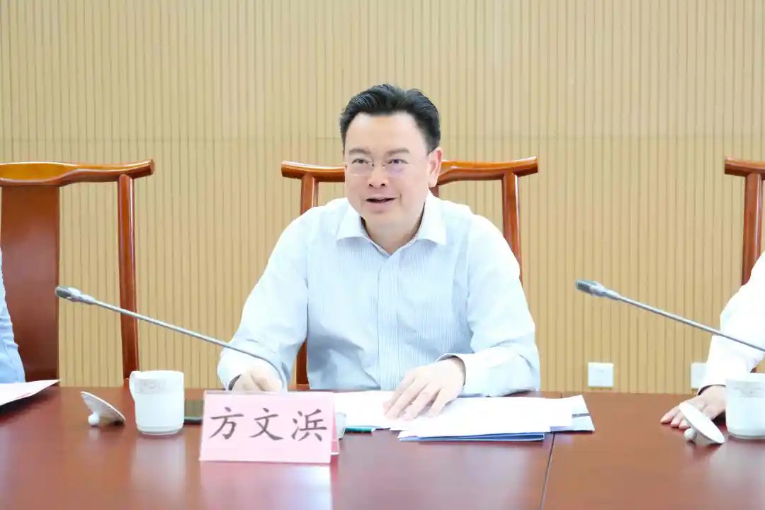 勇挑争先进位司法担当!区(工)委方文浜书记至我院调研指导工作