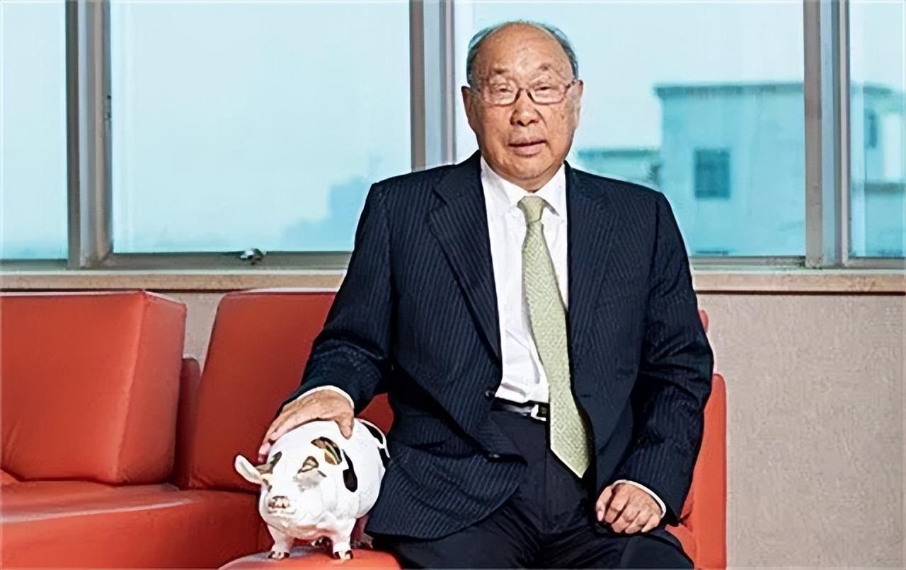 2021年,双汇董事长被长子举报,猪肉巨头市值一天蒸发超百亿元