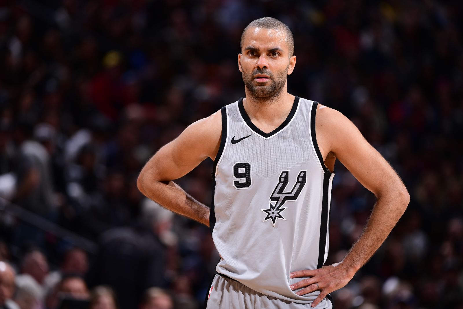 nba首位外籍fmvp!初入联盟被邓肯质疑,18年生涯,他足够传奇