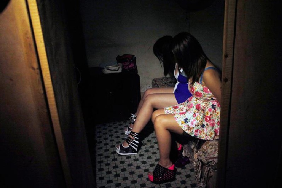 上海发廊女拿肚中孩子要挟高管,反被其杀害