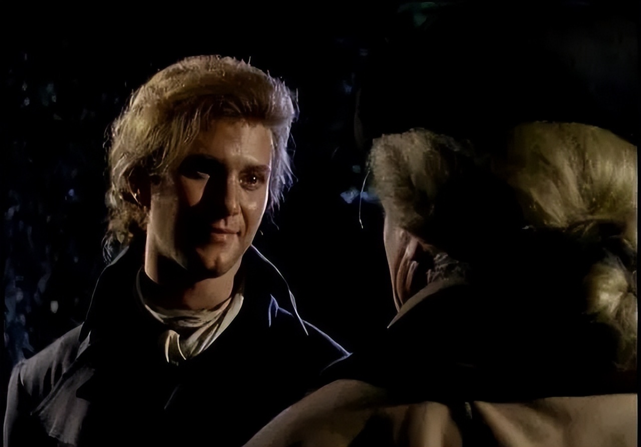 内心有伤的人,不妨看看狄更斯的《双城记》