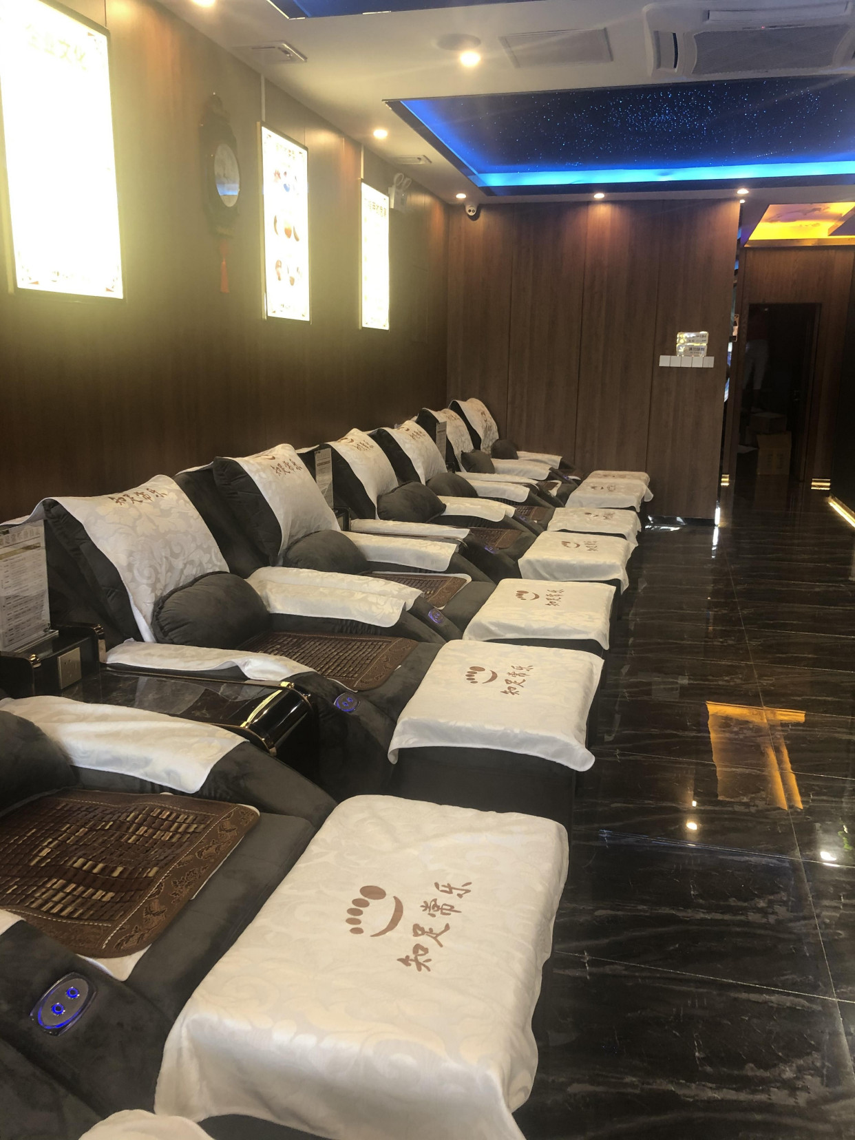 深耕大健康初见成效,知足常乐足道打造民族品牌合力建设健康中国