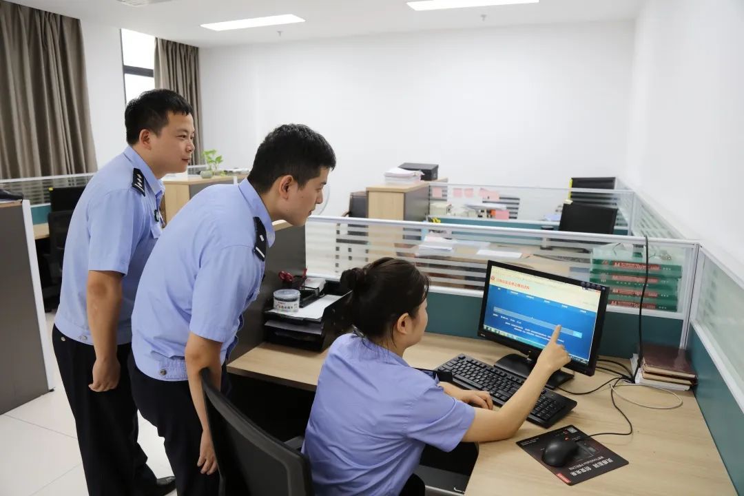 民警办案一键查,这个app太方便了!