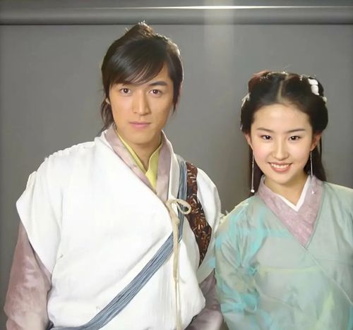 胡歌刘亦菲是萍水相逢,李逍遥赵灵儿才是倾世绝恋