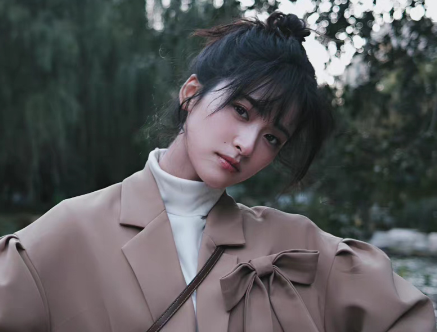 甜宠小说《她的小梨涡》将影视化,网传男主是吴磊,将搭档沈月