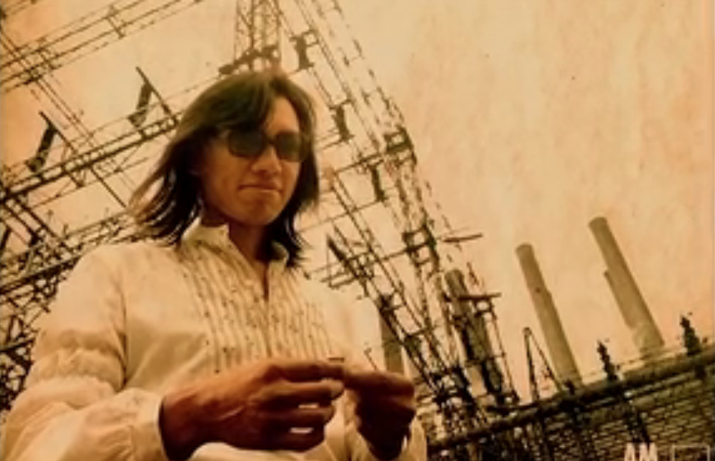 《寻找小糖人》:镜头内外的残酷童话