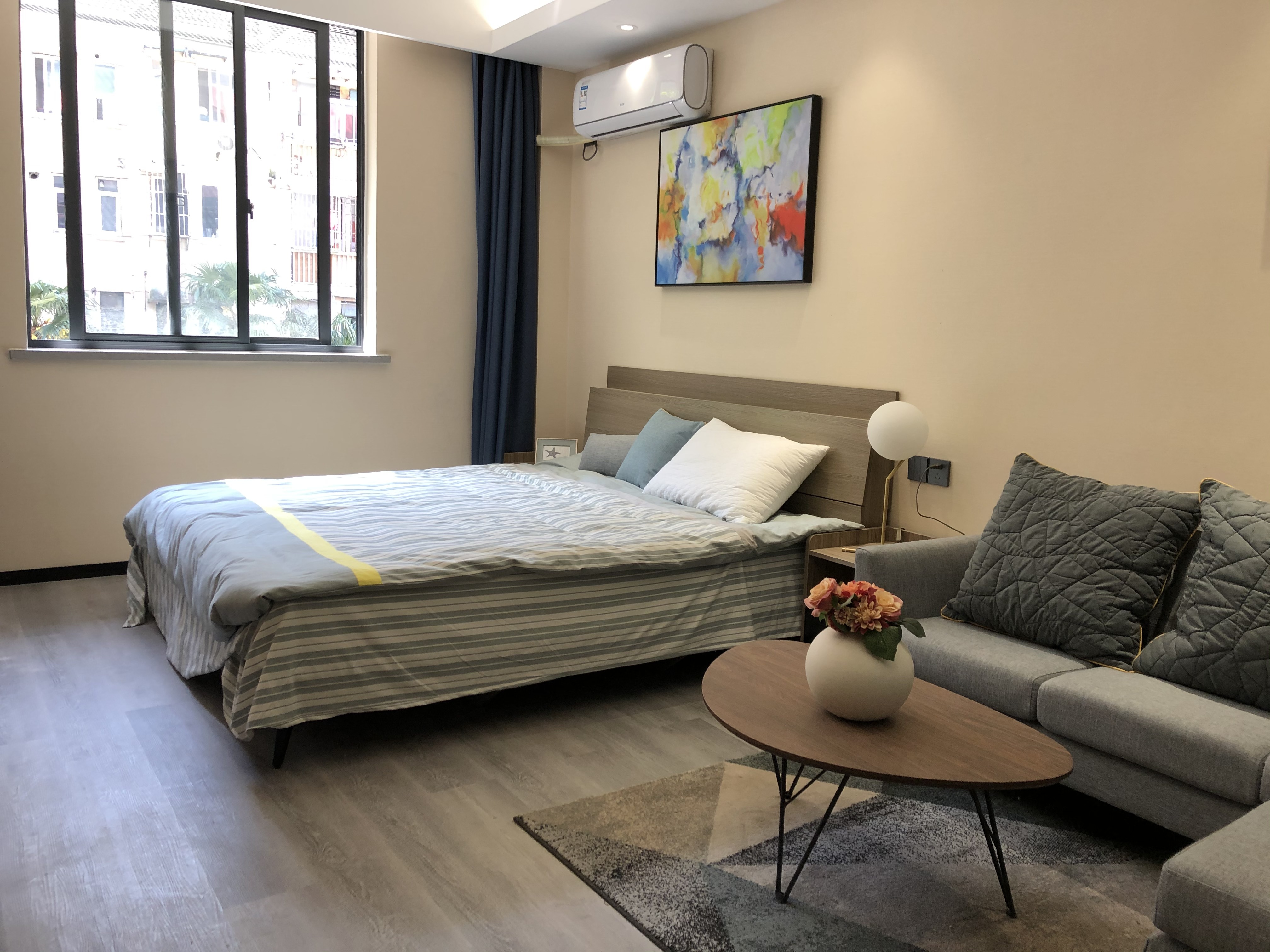 价格实惠配套多,这个国企试水长租公寓,解决年轻白领住房需求