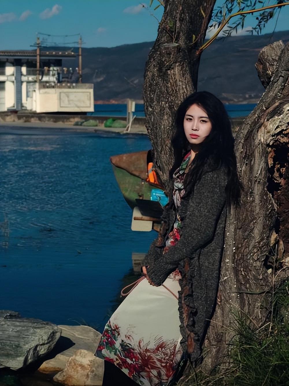 纪实甘肃00后女生流浪大理卖诗为生曾几度自杀到底怎么了