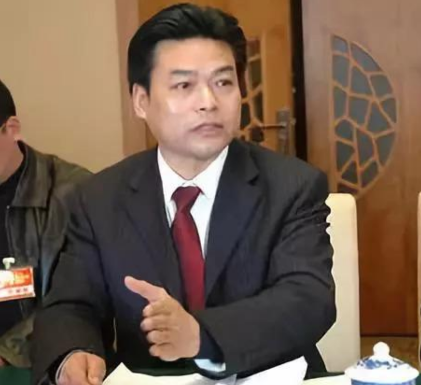 建德市大贪官程茂红:找年纪小他两轮的女人做情人,理由很可笑