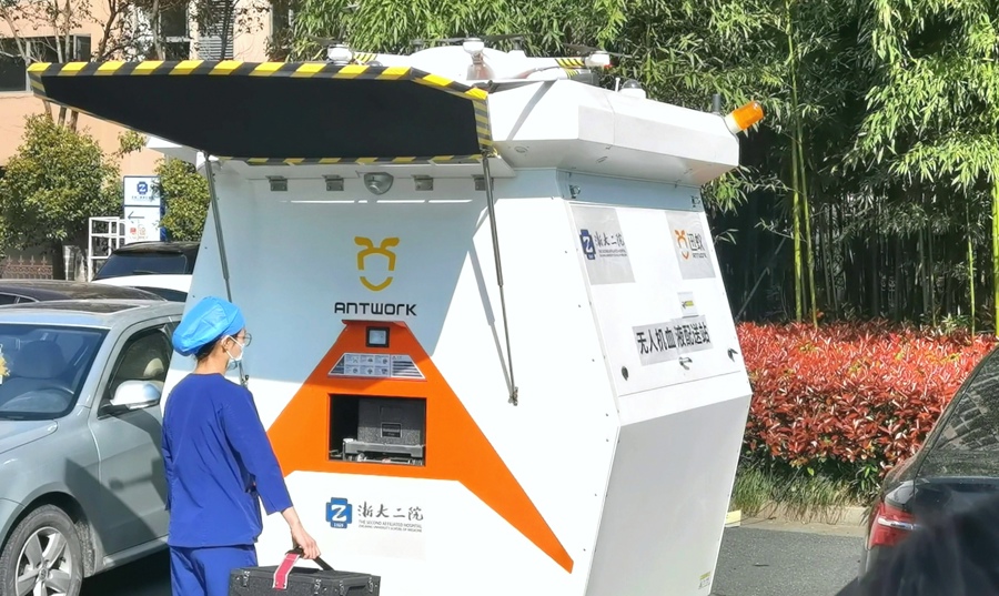 10年他用无人机配送了2万杯咖啡:低空经济不过就是飞来的一杯咖啡而已